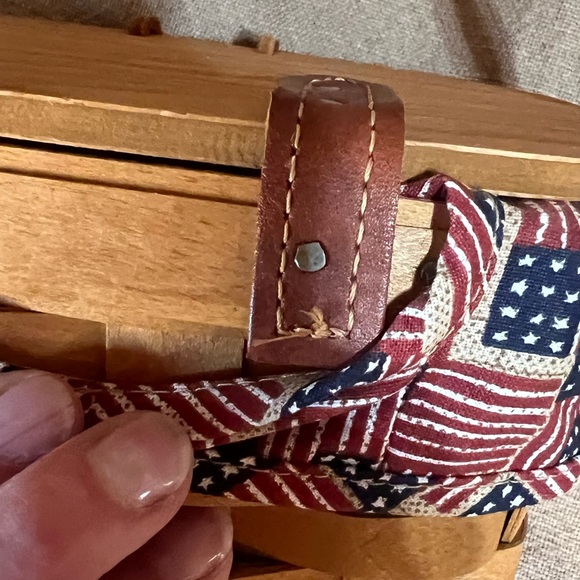 2004 Longaberger Kiddie Purse and Fabric Liner. - Picture 7 of 10